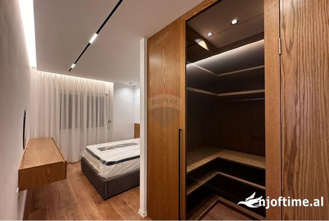 Apartament 2+1+2 me qira tek Kopshti Botanik!