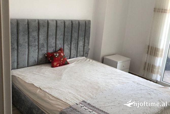 Shtepi me qera 1+1 ne Tirane - 50,000 Leke