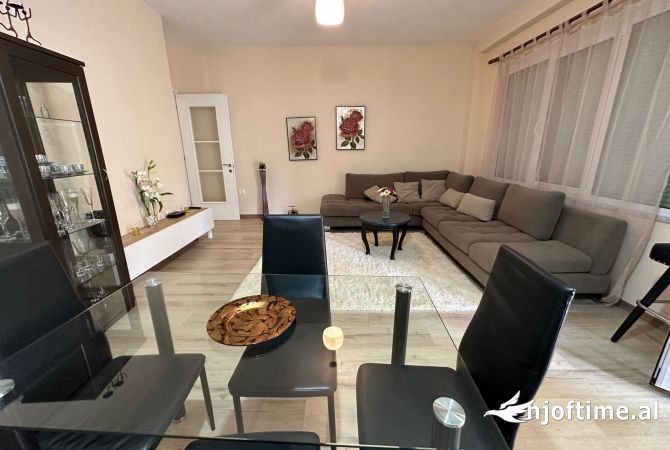 Shtepi me qera 2+1 ne Tirane - 650 Euro