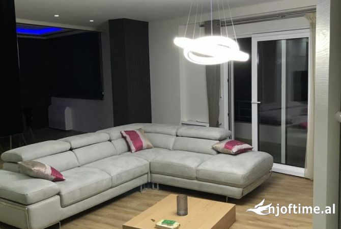 Shtepi ne shitje 2+1 ne Tirane - 230,000 Euro