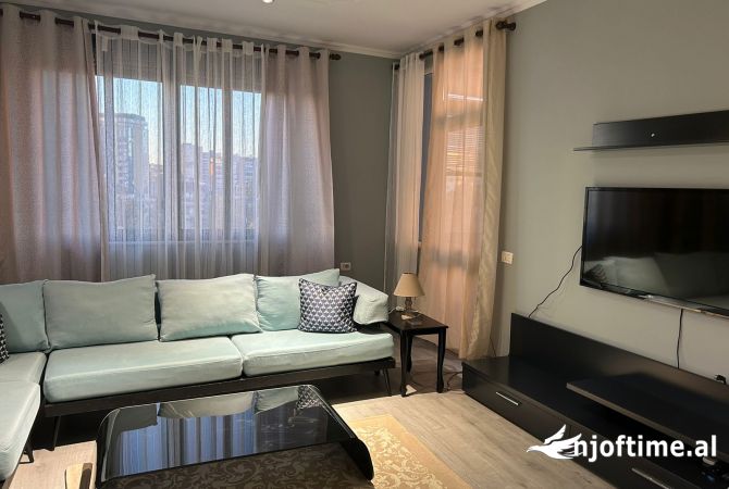 Shtepi me qera 2+1 ne Tirane - 650 Euro