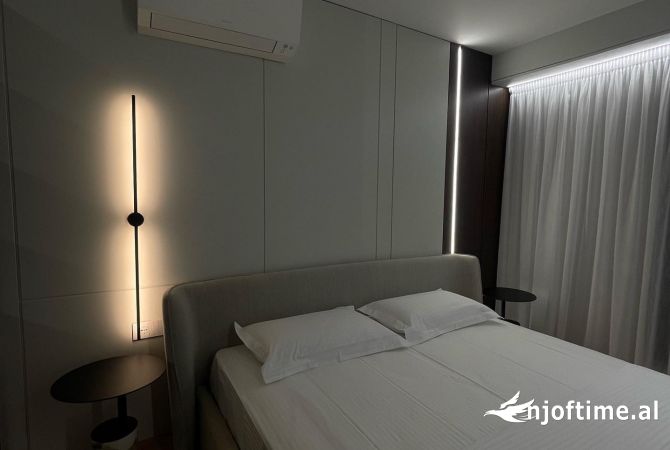 Shtepi ne shitje Duplex(shtepi me 2 kate) ne Tirane, 3+1, Mobilimi E mobiluar, Pagesa 475,000  Euro.