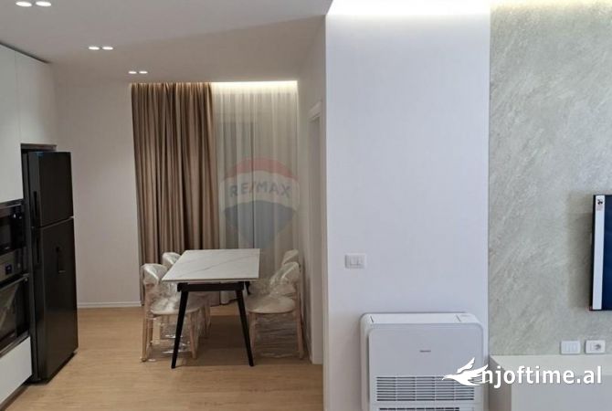 Shtepi me qera 3+1 ne Tirane - 1,000 Euro