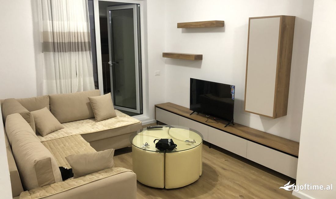 Shtepi me qera Apartament ne Tirane, 1+1, Mobilimi E mobiluar, Pagesa 500  Euro.