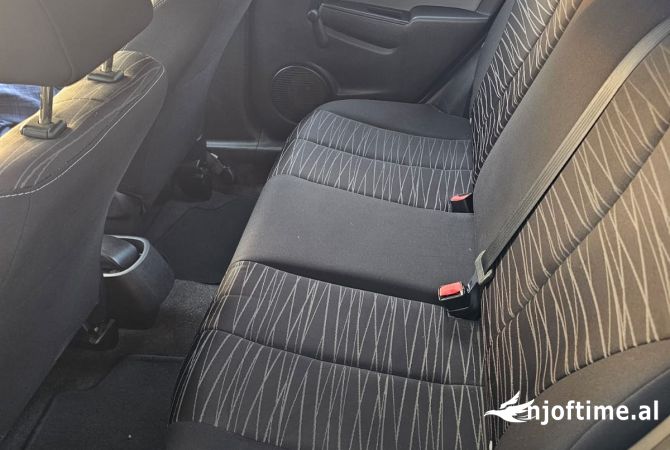 Auto in Vendita  a Tirana - 3,400 Euro