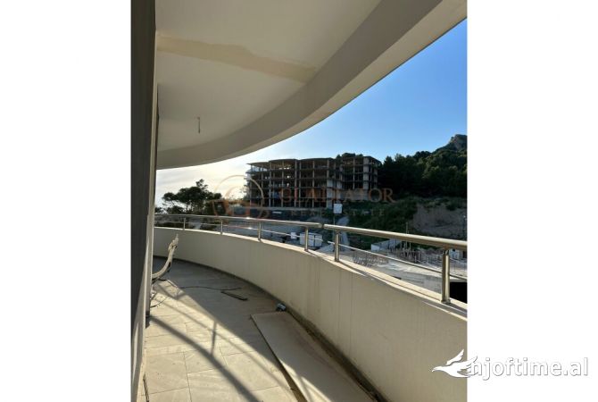 Shtepi ne shitje Apartament ne Durres, 2+1, Mobilimi Bosh, pa mobiluar, Pagesa 261,272  Euro.