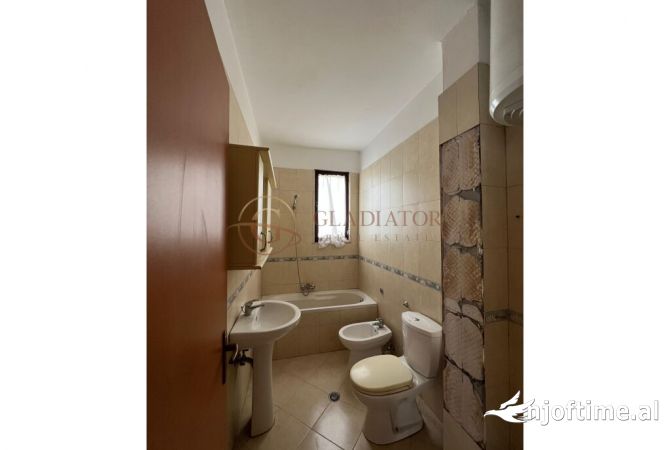 Shtepi ne shitje 3+1 ne Durres - 290,000 Euro