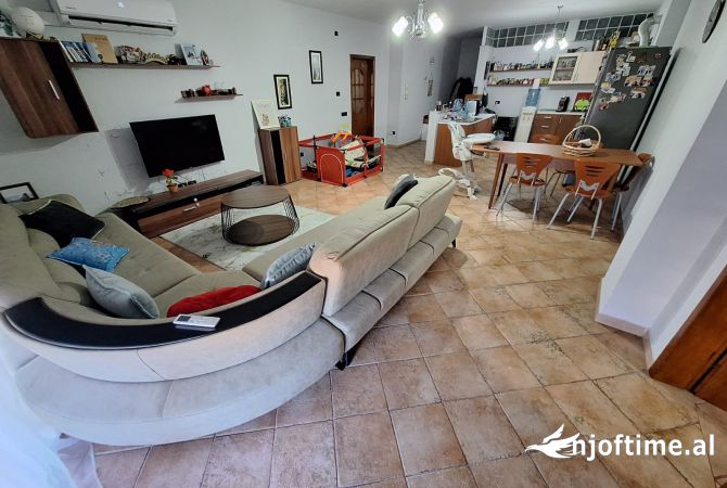Shtepi ne shitje 3+1 ne Durres - 230,000 Euro