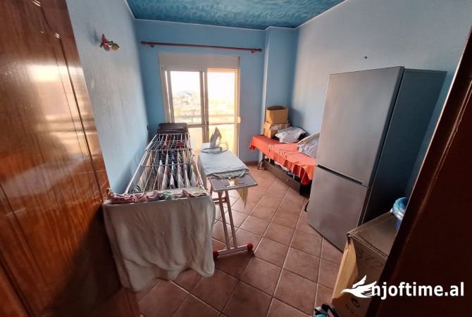 Shtepi ne shitje Apartament ne Durres, 3+1, Mobilimi E mobiluar, Pagesa 230,000  Euro.