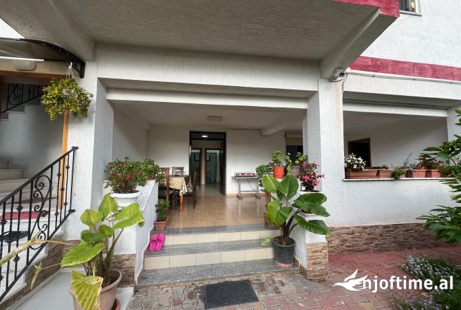 Shtepi ne shitje 7+1 ne Durres - 450,000 Euro