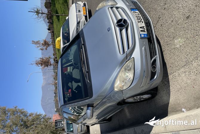 Auto in Vendita  a Tirana - 3,500 Euro