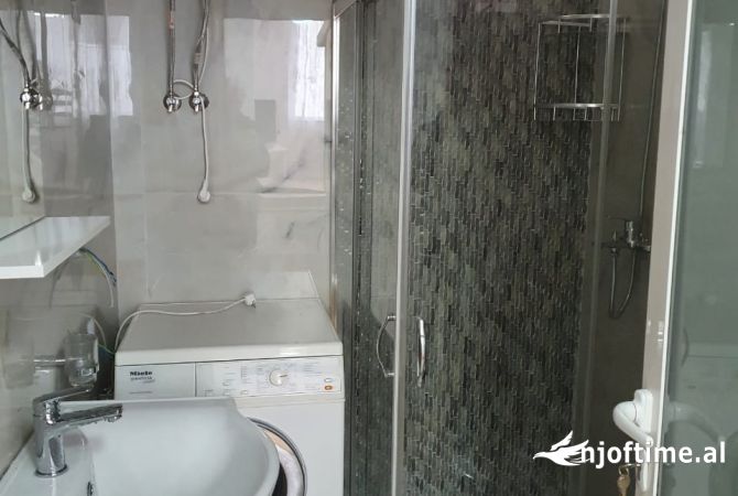 Shtepi me qera 2+1 ne Tirane - 50,000 Leke