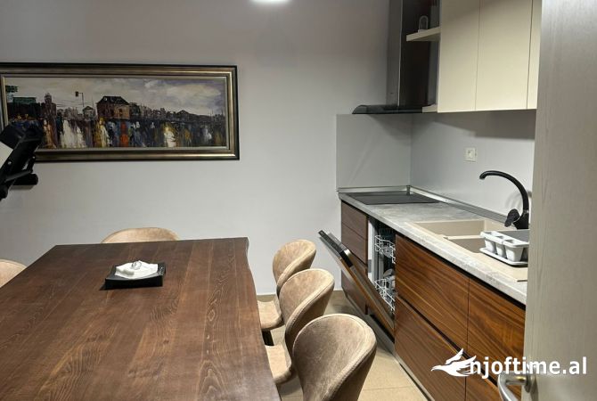 Shtepi me qera 2+1 ne Tirane - 600 Euro