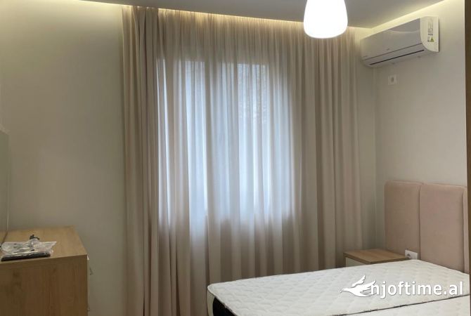 Shtepi me qera Apartament ne Tirane, 1+1, Mobilimi E mobiluar, Pagesa 60,000  Leke.