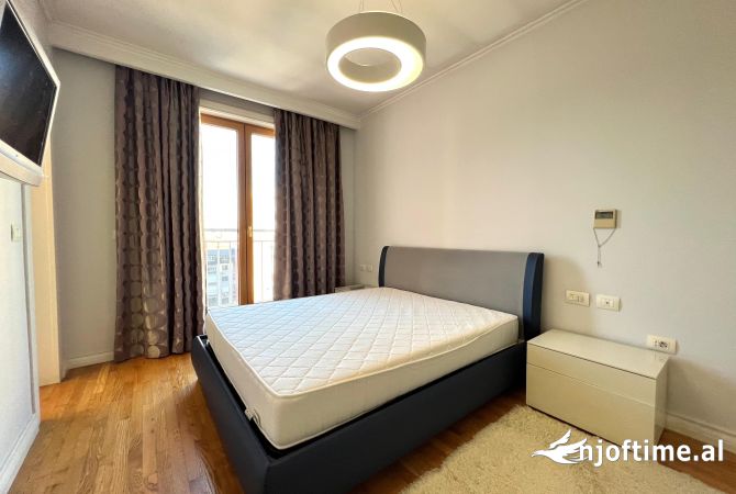 Shtepi me qera 2+1 ne Tirane - 1,800 Euro