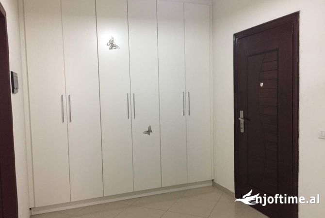 Casa in affitto 1+1 a Tirana - 400 Euro