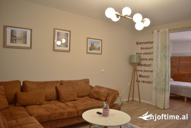 Shtepi me qera 2+1 ne Tirane - 500 Euro