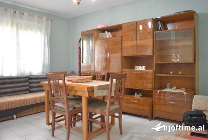 Shtepi me qera 2+1 ne Tirane - 500 Euro