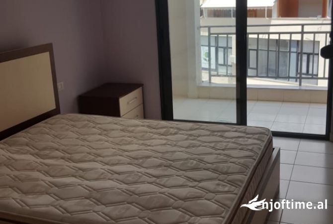Shtepi me qera 1+1 ne Tirane - 41,000 Leke