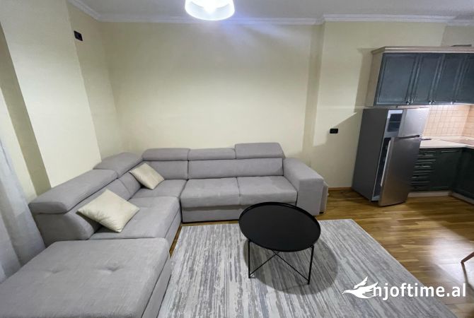 Shtepi me qera 1+1 ne Tirane - 603 Euro