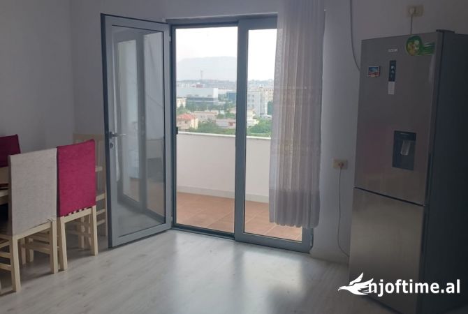 Shtepi me qera 3+1 ne Tirane - 403 Euro