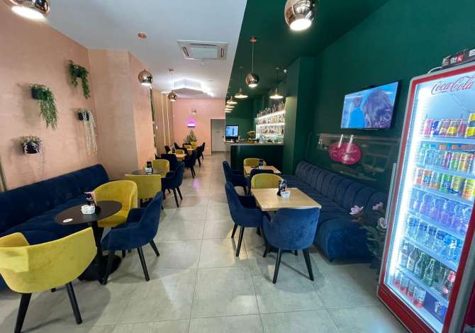 Ambiente Commerciale in Affitto 1+1 a Tirana - 1,000 Euro