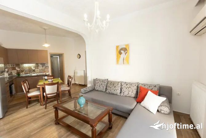 Shtepi me qera 1+1 ne Tirane - 400 Euro