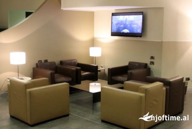 Ambient biznesi me qera 1+1 ne Tirane - 850 Euro