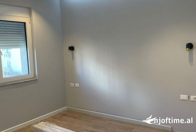 Shtepi me qera 1+1 ne Tirane - 700 Euro