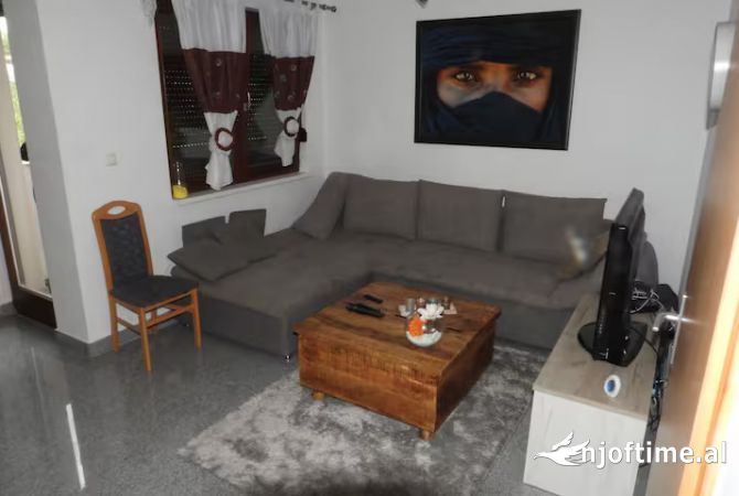 Shtepi me qera 1+1 ne Tirane - 350 Euro
