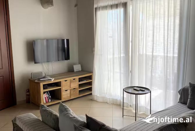 Shtepi me qera 2+1 ne Tirane - 500 Euro