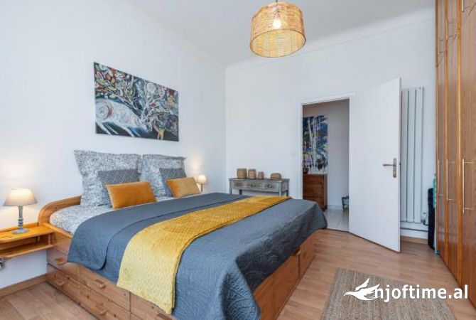 Shtepi me qera 2+1 ne Tirane - 650 Euro