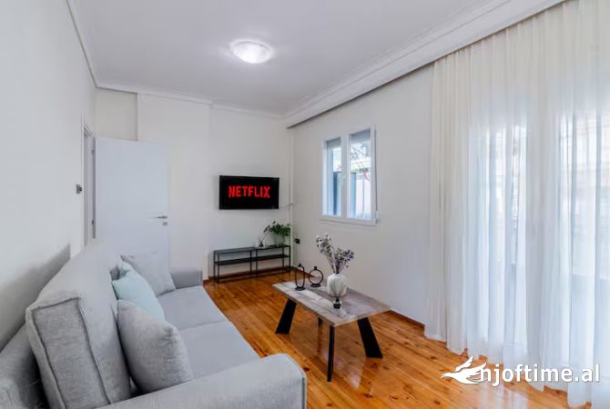 Shtepi me qera Garsoniere ne Tirane - 400 Euro