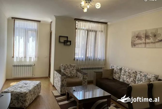 Shtepi me qera 1+1 ne Tirane - 550 Euro