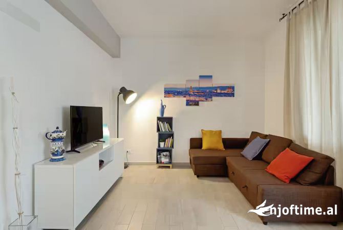 Shtepi me qera 2+1 ne Tirane - 550 Euro