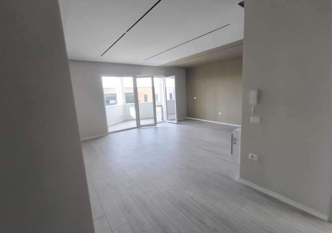 Ambient biznesi me qera 3+1 ne Tirane - 450 Euro