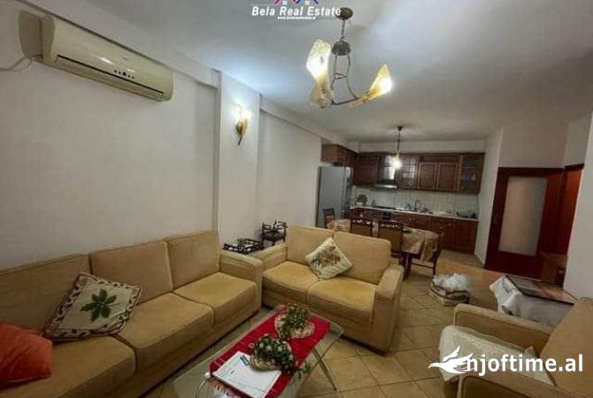 Shtepi me qera 2+1 ne Tirane - 450 Euro