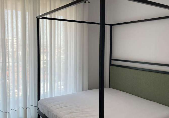 Shtepi me qera Apartament ne Tirane, 1+1, Mobilimi E mobiluar, Pagesa 550  Euro.