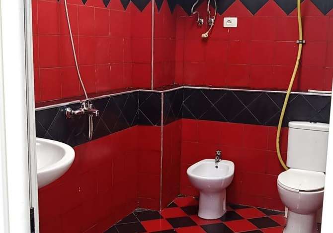 Zyre Me Qera ne Vasil Shanto (ID BZ2305) Tirane