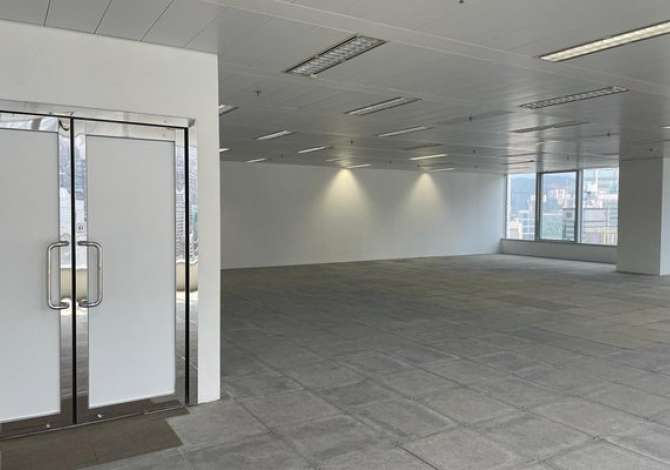 Ambient biznesi me qera 2+1 ne Tirane - 5,000 Euro