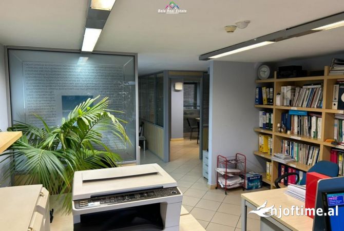 Ambient biznesi me qera 3+1 ne Tirane - 2,500 Euro