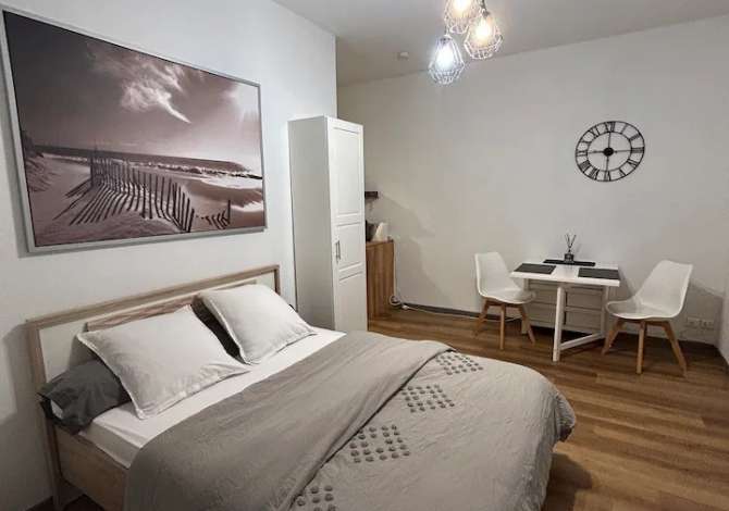 Shtepi me qera 2+1 ne Tirane - 750 Euro