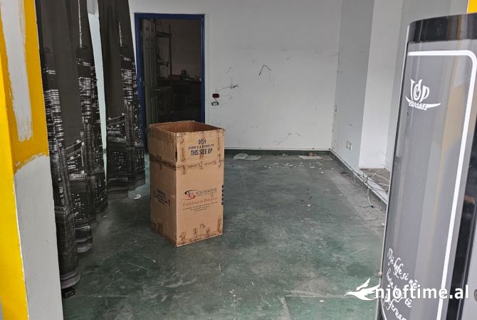 Magazine Me Qera Ne Kombinat ( 