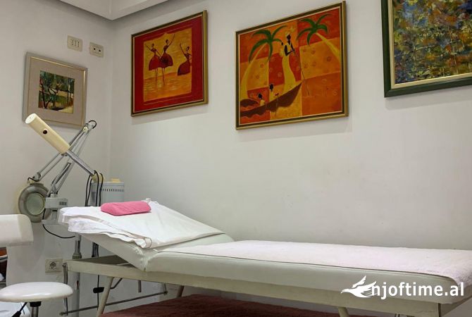 Ambient biznesi me qera 1+1 ne Tirane - 750 Euro