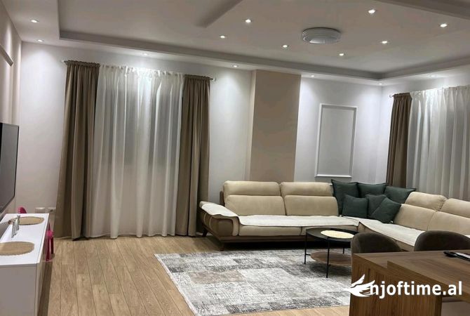 Shtepi me qera 3+1 ne Tirane - 950 Euro