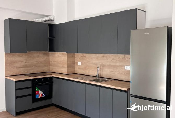 Shtepi me qera 2+1 ne Tirane - 400 Euro