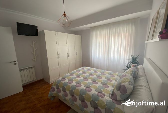 Shtepi me qera 1+1 ne Tirane - 650 Euro