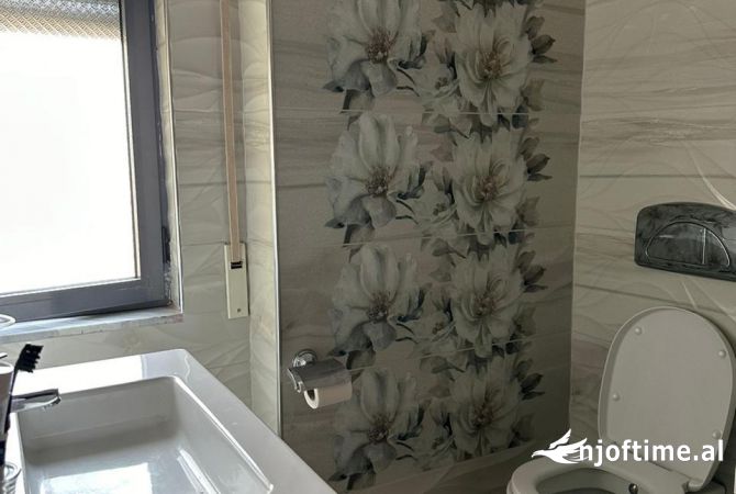 Shtepi me qera 2+1 ne Tirane - 700 Euro