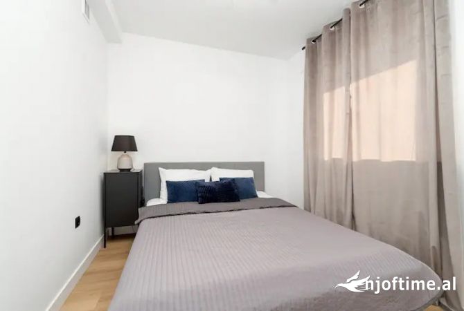 Shtepi me qera 2+1 ne Tirane - 550 Euro