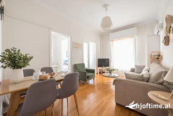 Shtepi me qera 2+1 ne Tirane - 750 Euro